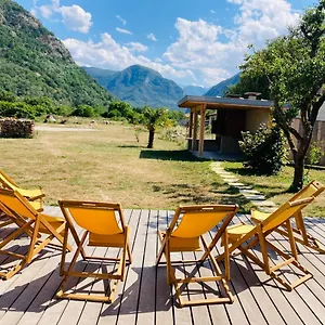 La Grande Maison- Le Domaine D'arignac Couette-café